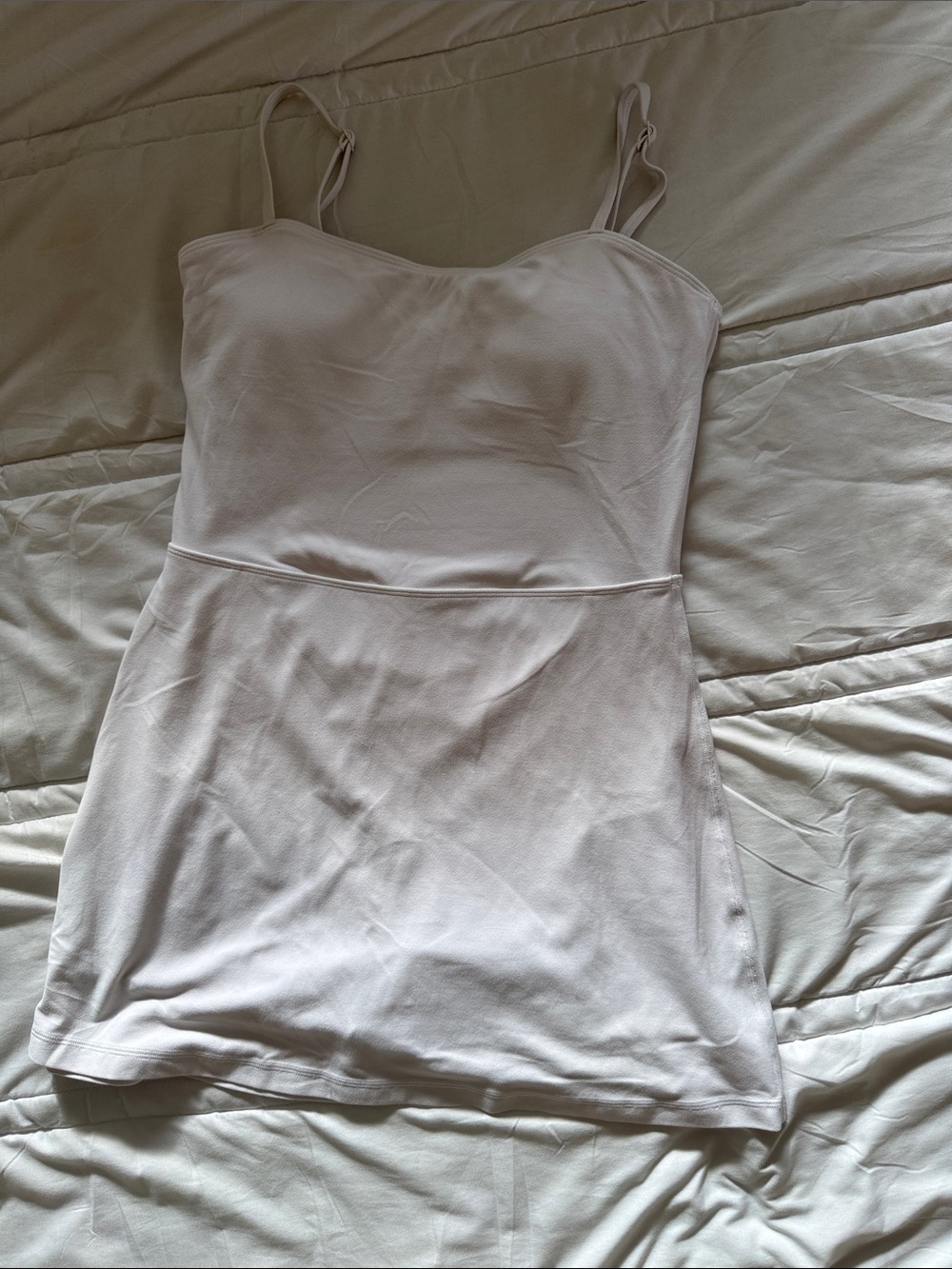Aritzia Golden size M